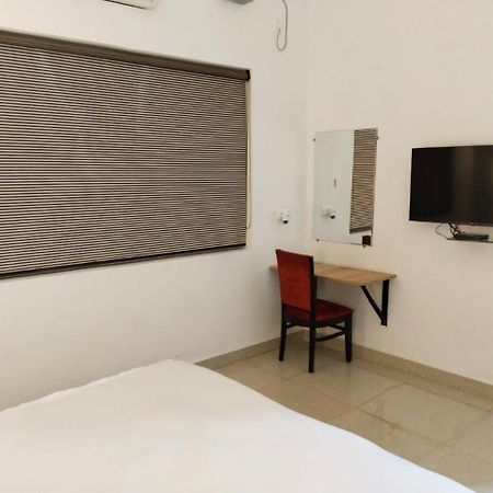 Hotel Lakeview By Bookingcare Chhatarpur Экстерьер фото